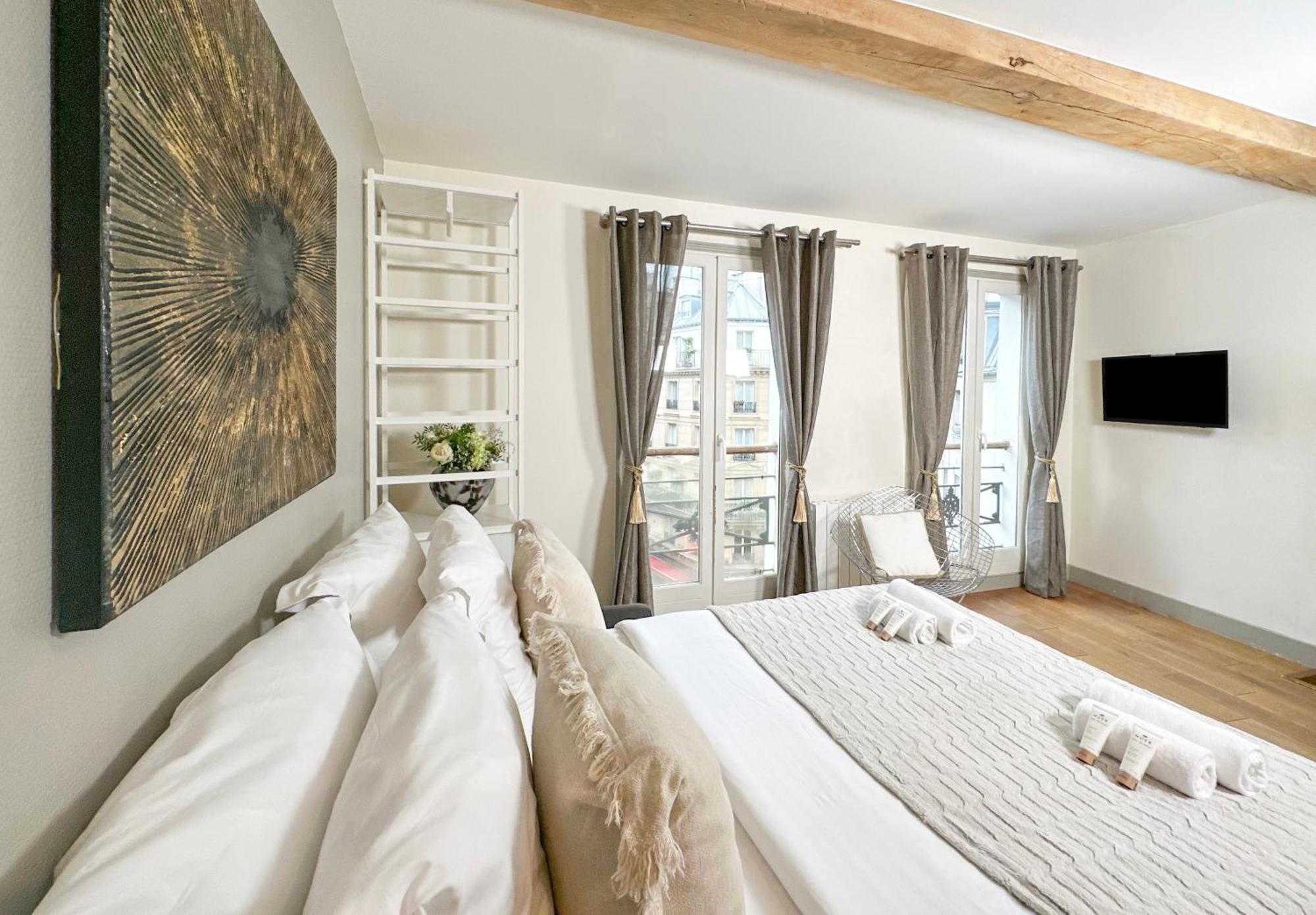 St Michel Apartment Paris Exterior photo